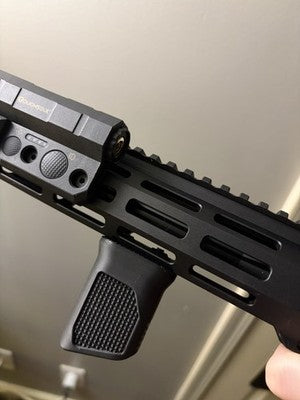 Customer photo of MGRIP | M-LOK ANGLED FOREGRIP