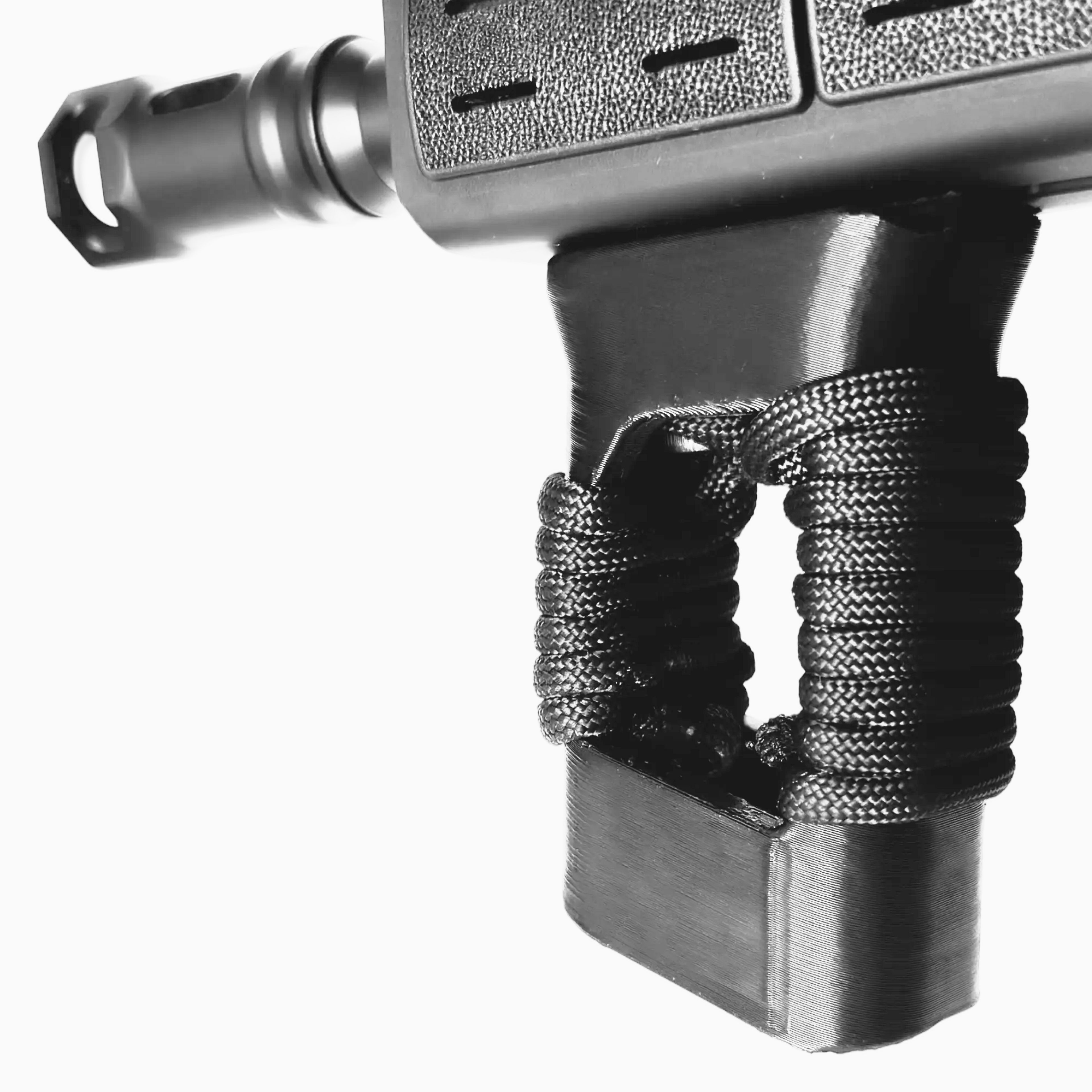 MGRIP AIR | M-LOK ANGLED FOREGRIP